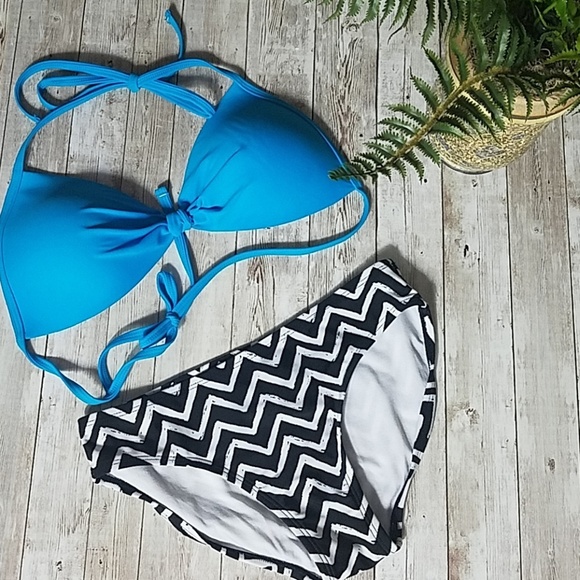 Hot water, bikini top, size 12 - Picture 3 of 3